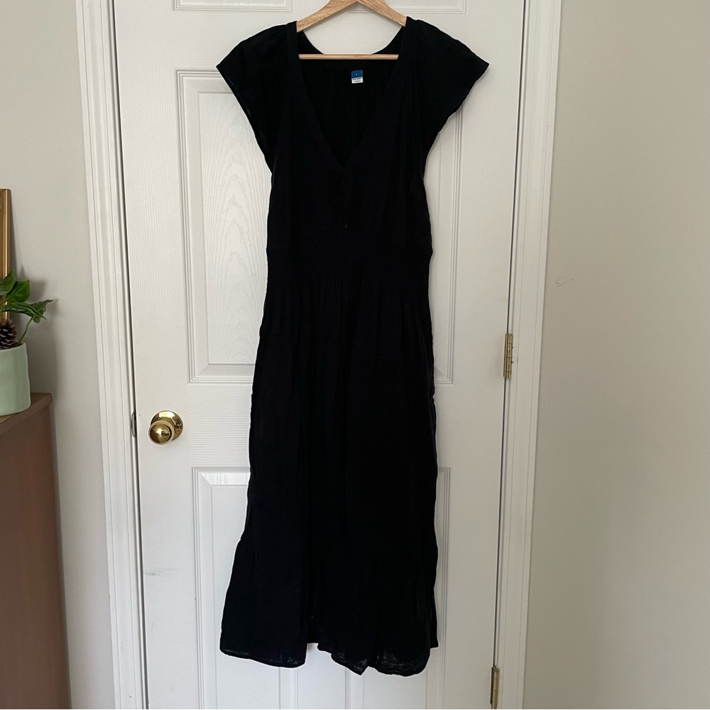 Old Navy Black Midi Dress